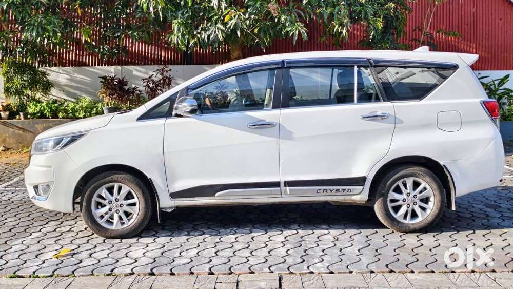 Toyota Innova Crysta 2.4 G Mt 7 Str, 2020, Diesel