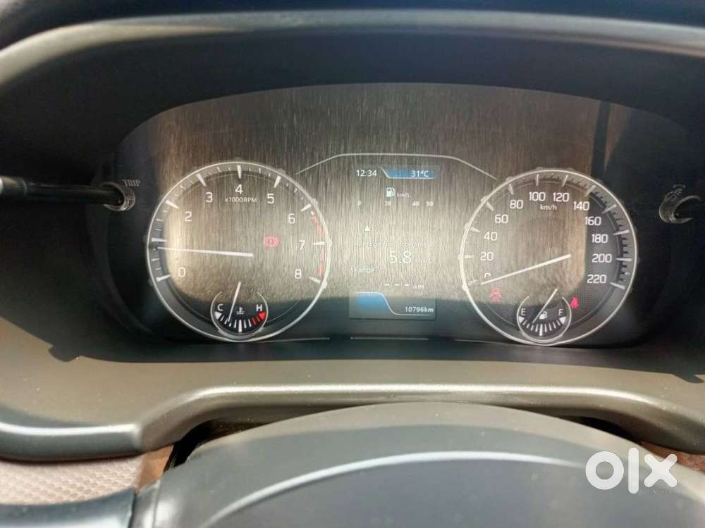 Maruti Suzuki Brezza 1.5 Zxi Smart Hybrid, 2023, Petrol
