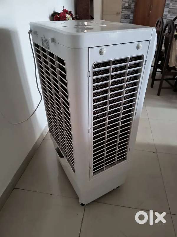 Bajaj DMH 65 Neo 65L Desert Air Cooler – Excellent Condition