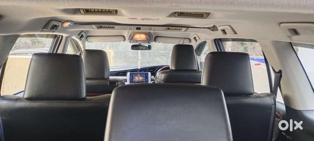 Toyota Innova Crysta