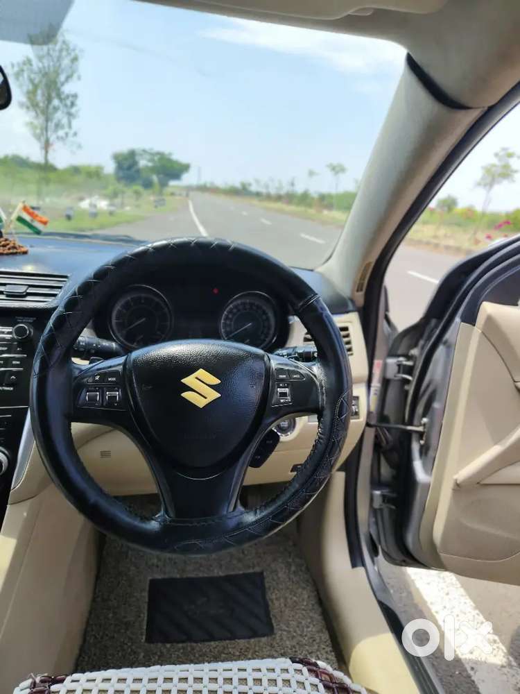 Maruti Suzuki Kizashi Petrol 2013