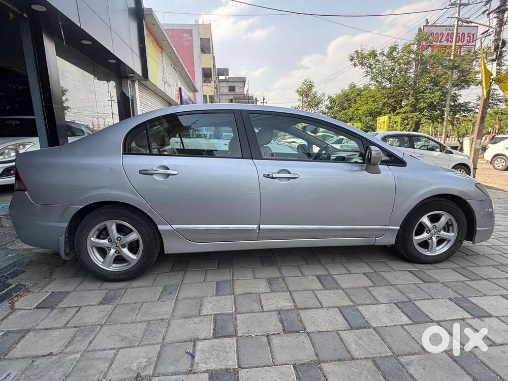 Honda Civic 1.8 V Mt Sunroof, 2011, Petrol