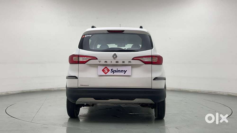 Renault Triber Rxt, 2022, Petrol