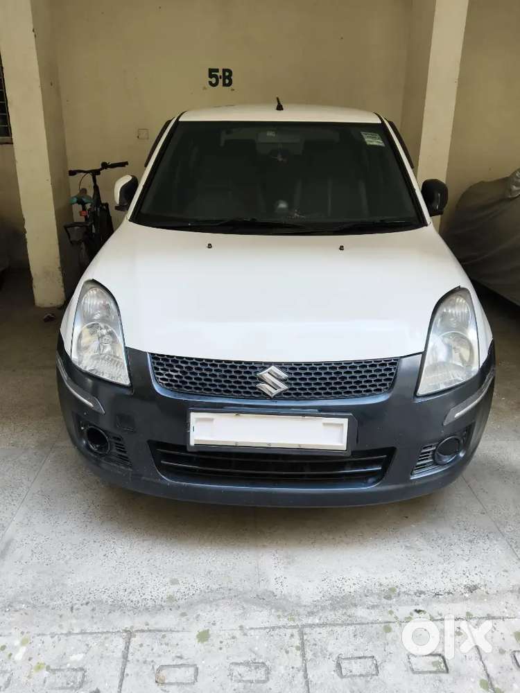 Maruti Suzuki Dzire Tour 2017 -