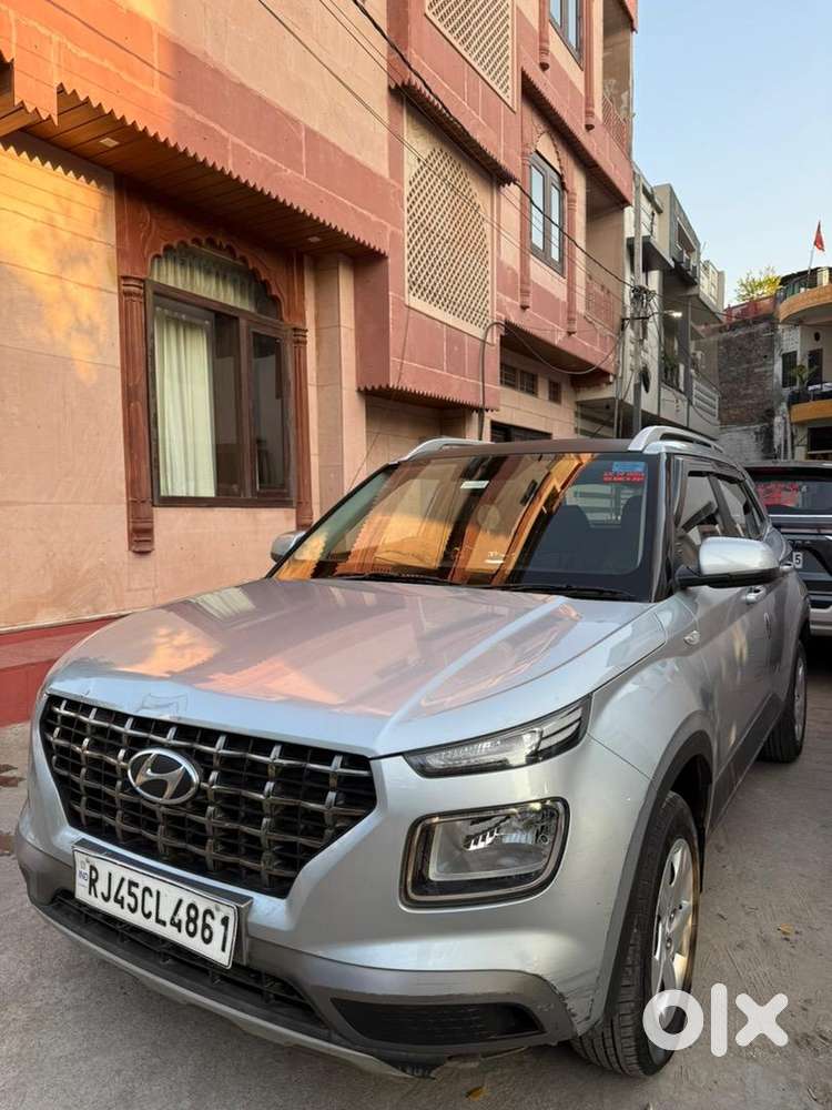 Hyundai Venue 2020 Petrol Good Condition