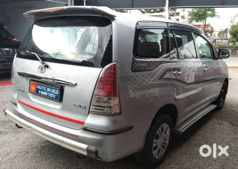 Toyota Innova 2.5 G (diesel) 8 Seater, 2011, Diesel