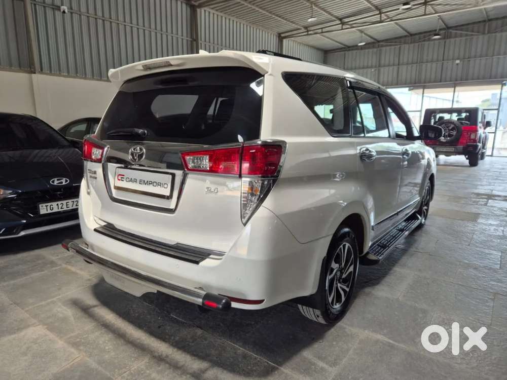 Toyota Innova Crysta 2.4 G Mt 7 Str, 2022, Diesel