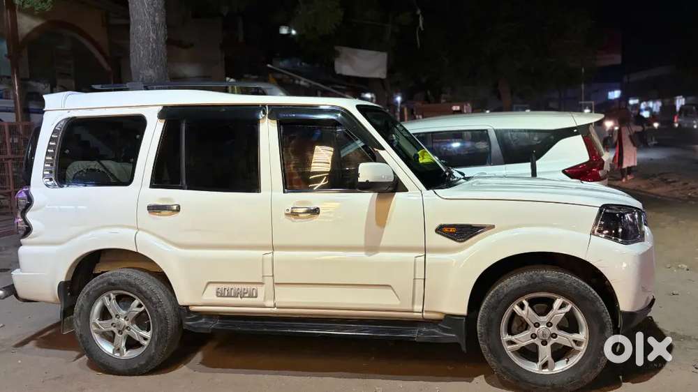 Mahindra Scorpio Classic 2016 Diesel Well Maintained