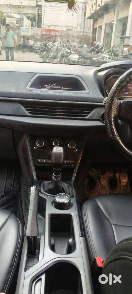 Tata Nexon Smart 1.2 Revotron Petrol 5 Mt, 2024, Cng & Hybrids