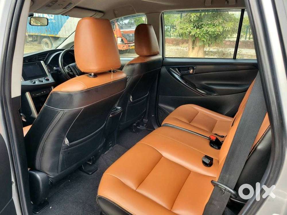 Toyota Innova Crysta