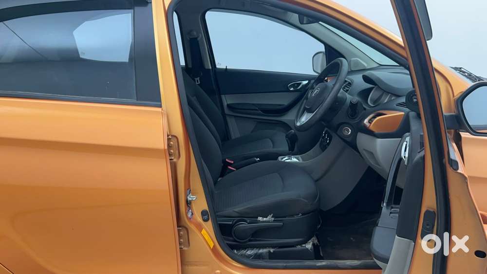Tata Tiago Xza, 2017, Petrol