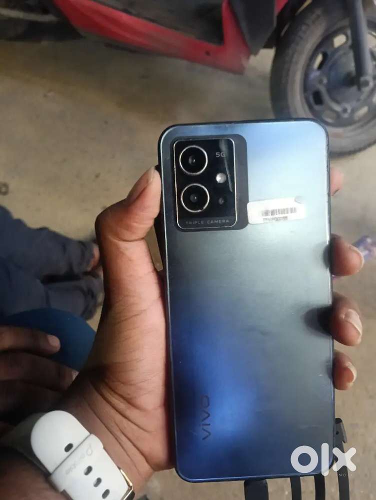T1 5G 8/128 fresh condition only camera not open but original display