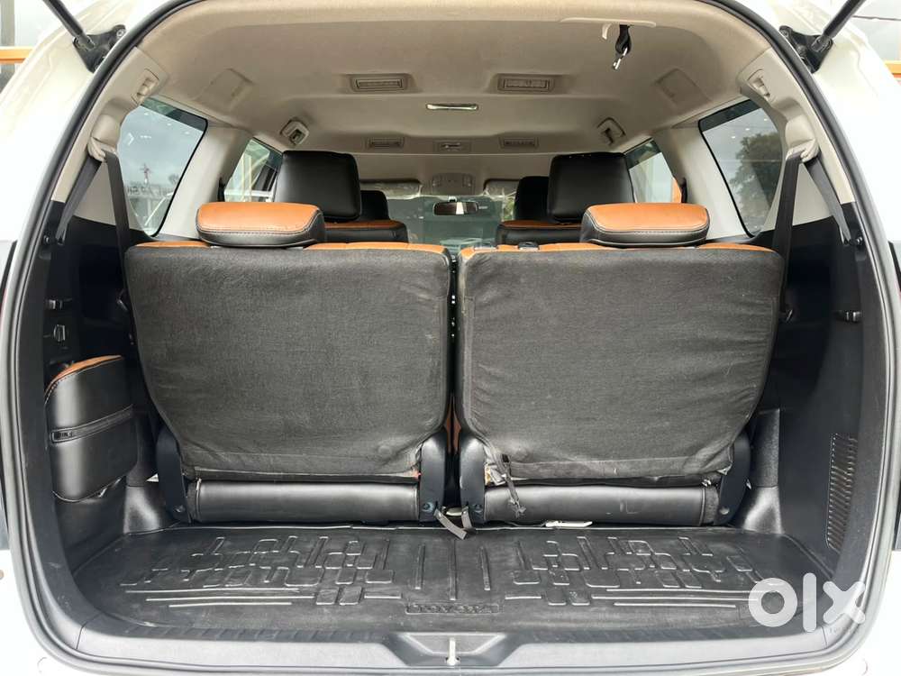 Toyota Innova Crysta 2.4 G Mt 7 Str, 2023, Diesel