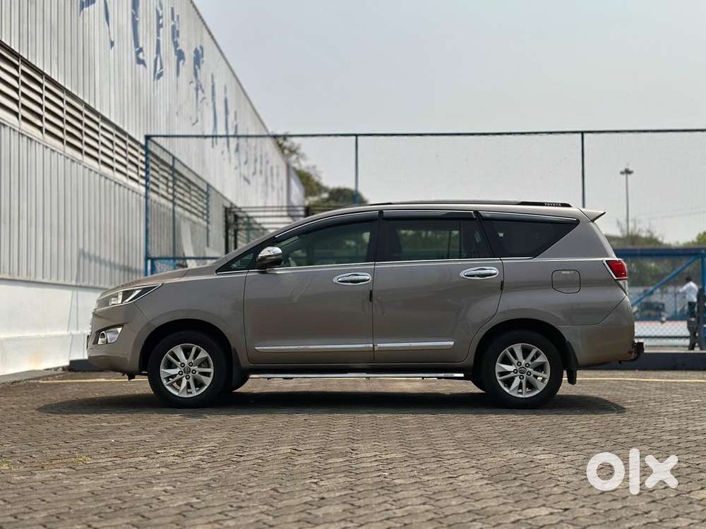 Toyota Innova Crysta