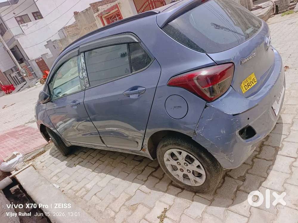 Hyundai Grand I10 Prime 2015 Petrol 120000 Km Driven