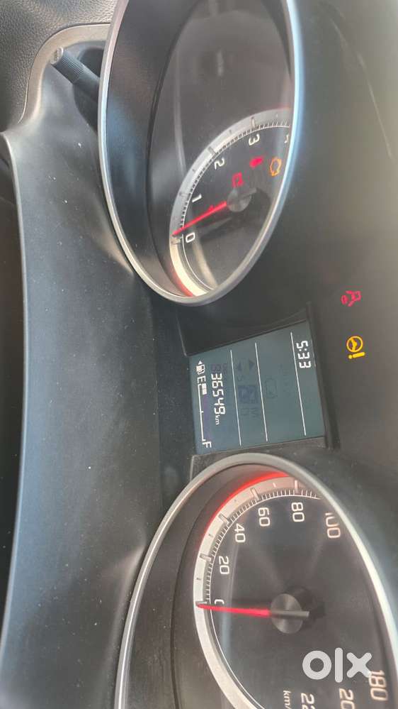 Maruti Suzuki Swift 1.2 Vxi (o), 2023, Petrol