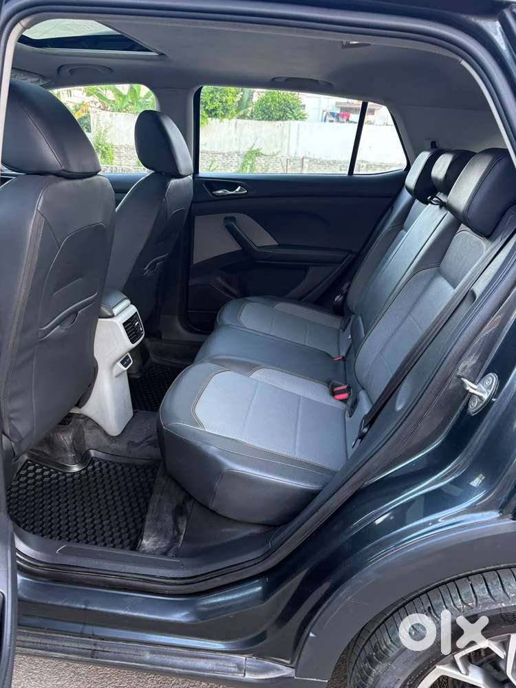 Skoda Kushaq 1.0 Tsi Style, 2022, Petrol