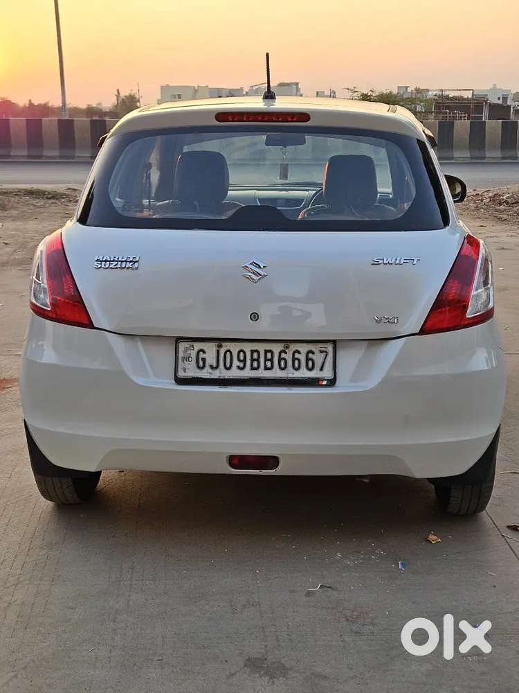 Maruti Suzuki Swift 2014 Cng & Well Maintained