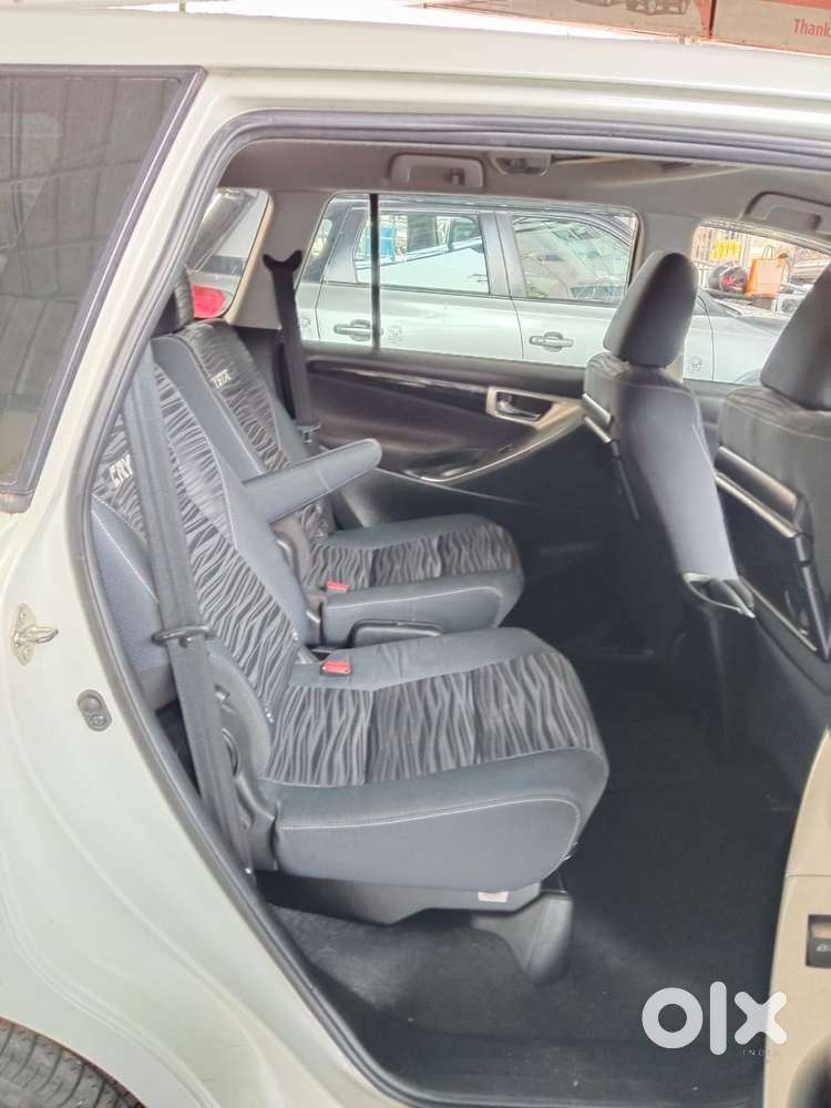 Toyota Innova Crysta