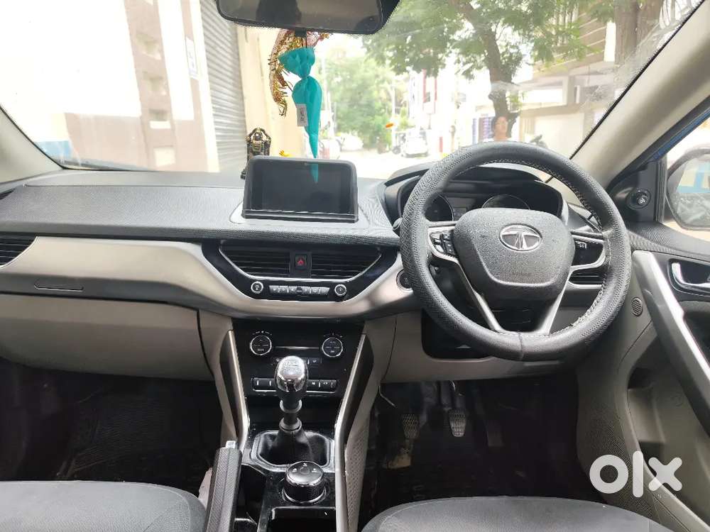 2018 Tata Nexon Xz+ Dual Tone  1st Owner  36,989 Km  New Tyres