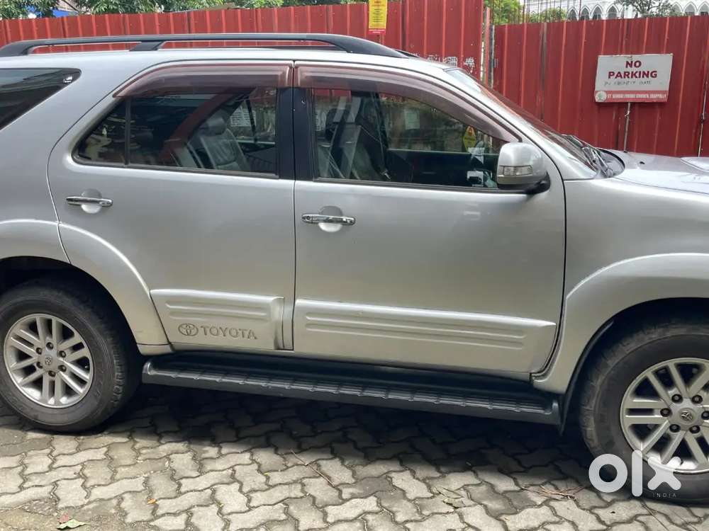 Toyota Fortuner Diesel 2012