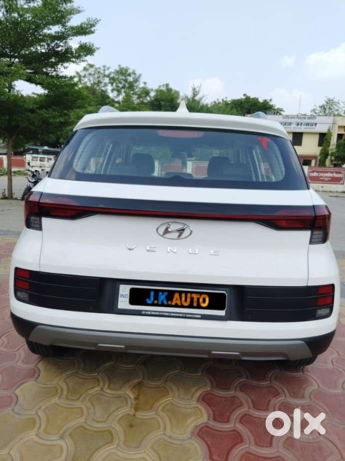Hyundai Venue 1.2 S Plus, 2024, Petrol