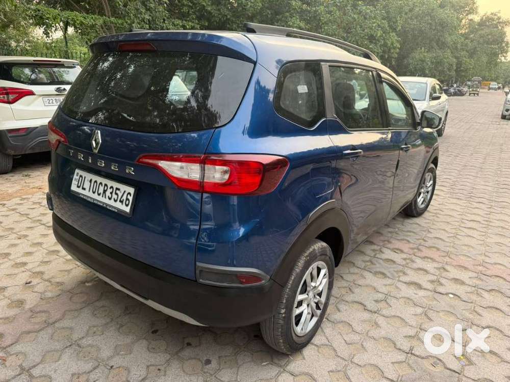 Renault Triber Rxt, 2022, Petrol