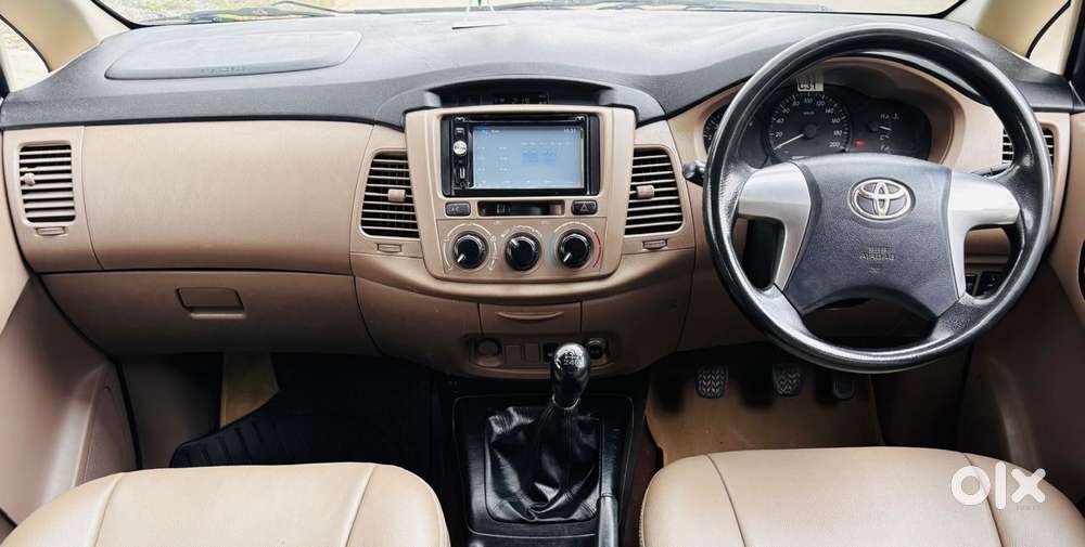 Toyota Innova 2.5 G (diesel) 7 Seater Bs Iv, 2015, Diesel