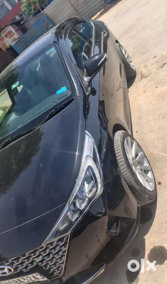 Hyundai Verna 2022 Diesel 98000 Km Driven