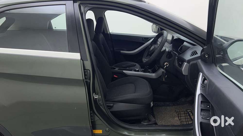 Tata Nexon 1.2 Revotron Xm Plus (s), 2023, Petrol