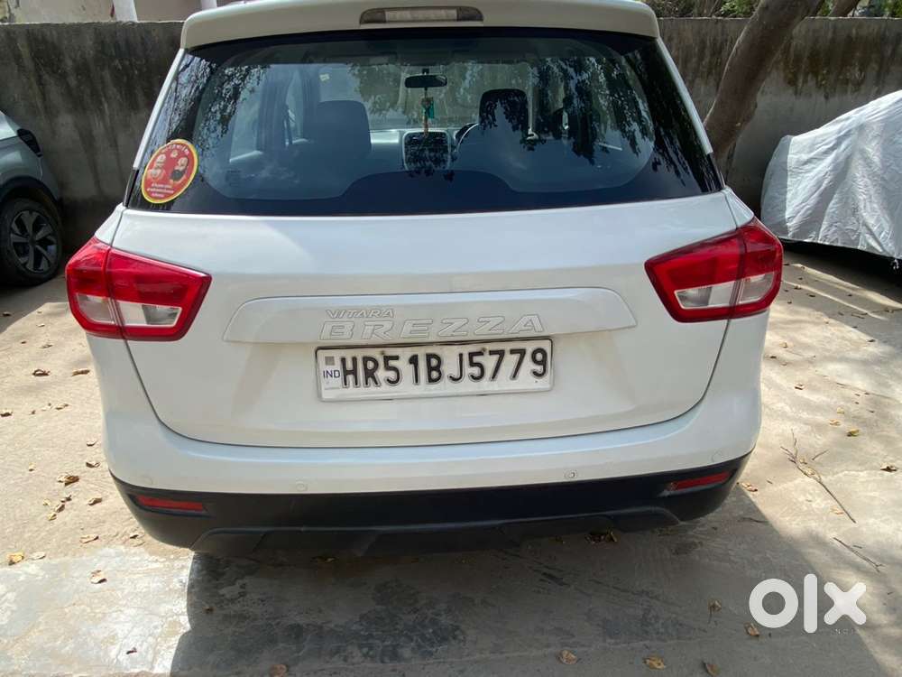 Maruti Suzuki Brezza 2016 Diesel Well Maintained