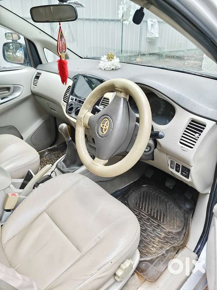 Toyota Innova 2.5 G 2011 Diesel Manual