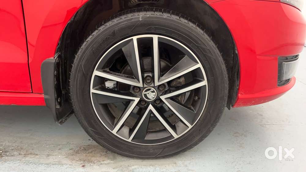 Skoda Rapid 1.6 Mpi At Style, 2018, Petrol