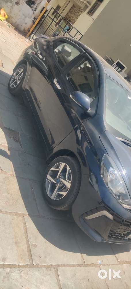 Hyundai Aura 1.2 Sx Cng, 2024, Cng & Hybrids