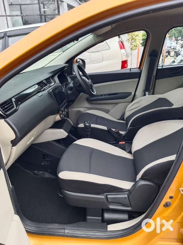 Renault Triber Rxt, 2019, Petrol
