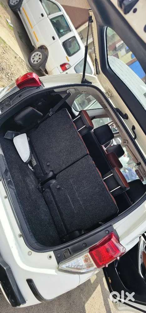 Toyota Innova Crysta 2017 Diesel 83000 Km Driven