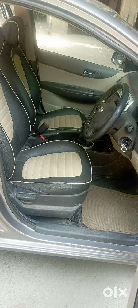 Hyundai I20 Magna 2013 Low Km Excellent Condition Family Car