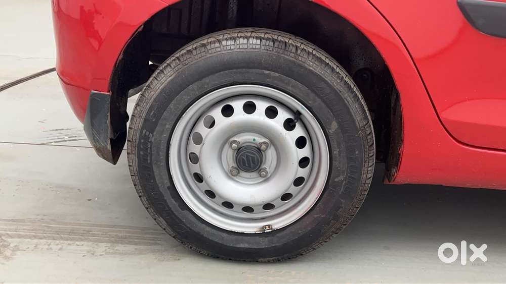 Maruti Suzuki Swift 1.2 Lxi (o), 2015, Petrol