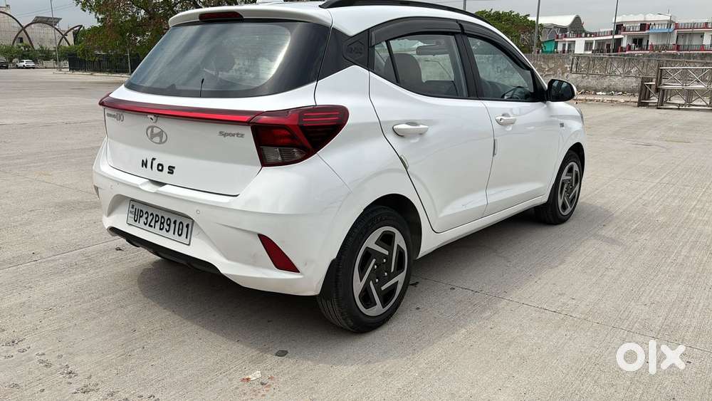 Hyundai Grand I10 Nios Sportz 1.2 At, 2023, Petrol