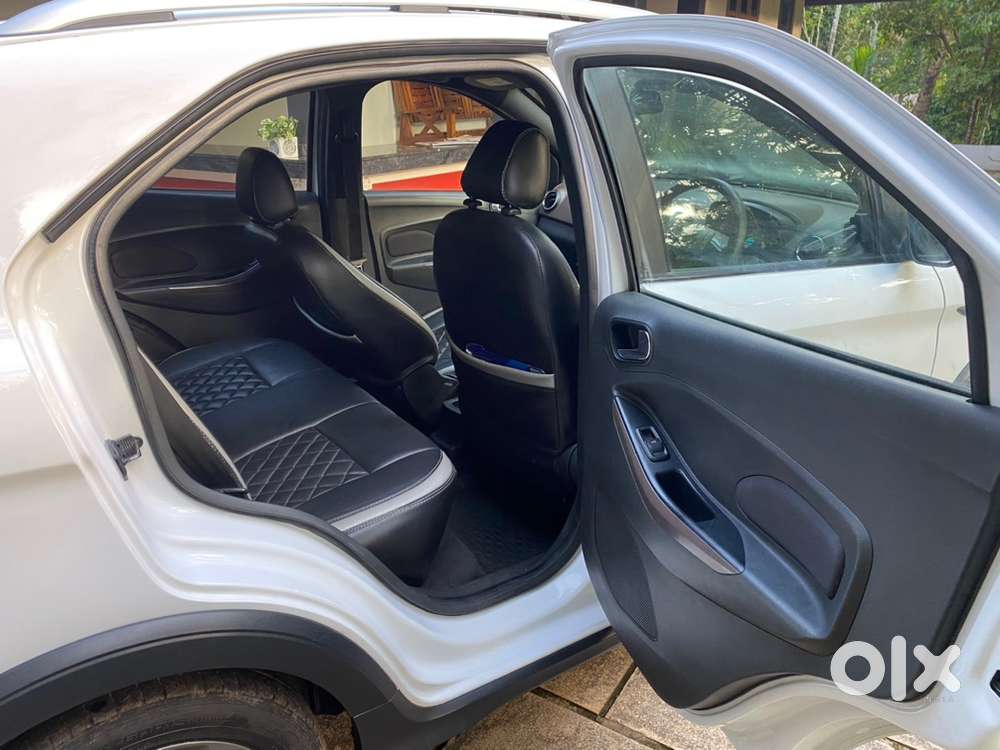 Ford Freestyle Petrol 2019