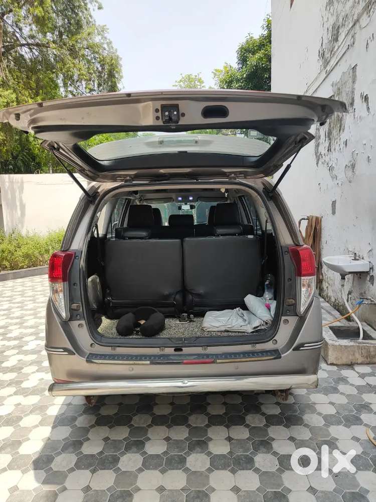 Toyota Innova Crysta 2017 Diesel 108000 Km Driven