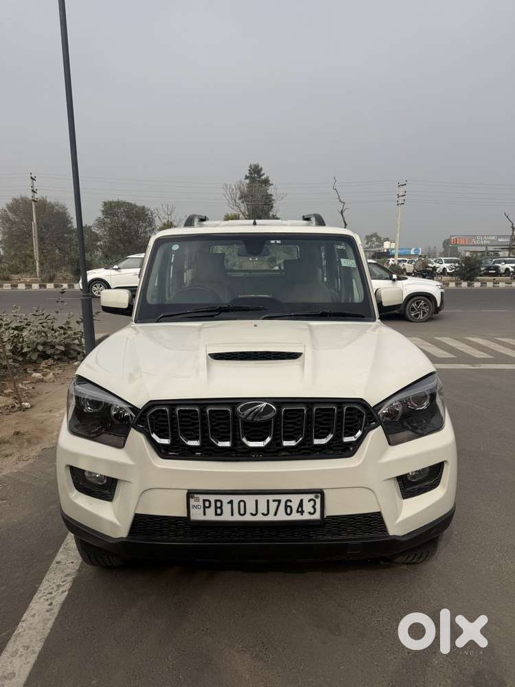 Mahindra Scorpio S10 8 Seater, 2017, Diesel