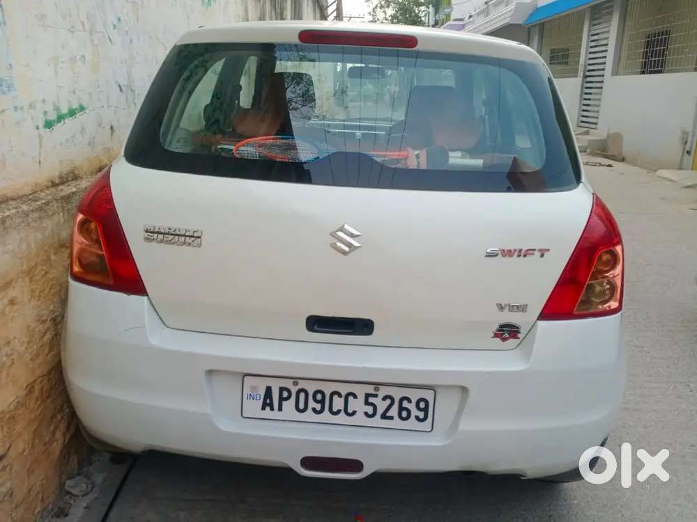Maruti Suzuki Swift 2011 Diesel 113654 Km Driven