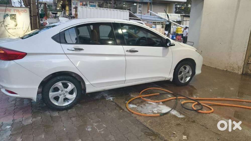 Honda City: 2016 Top End