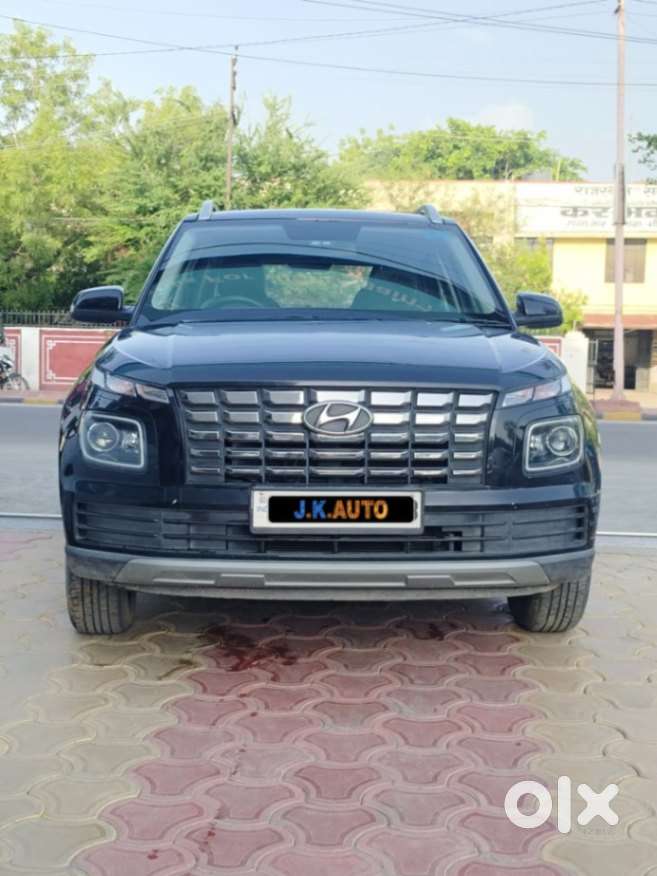 Hyundai Venue 1.2 S (o), 2022, Petrol