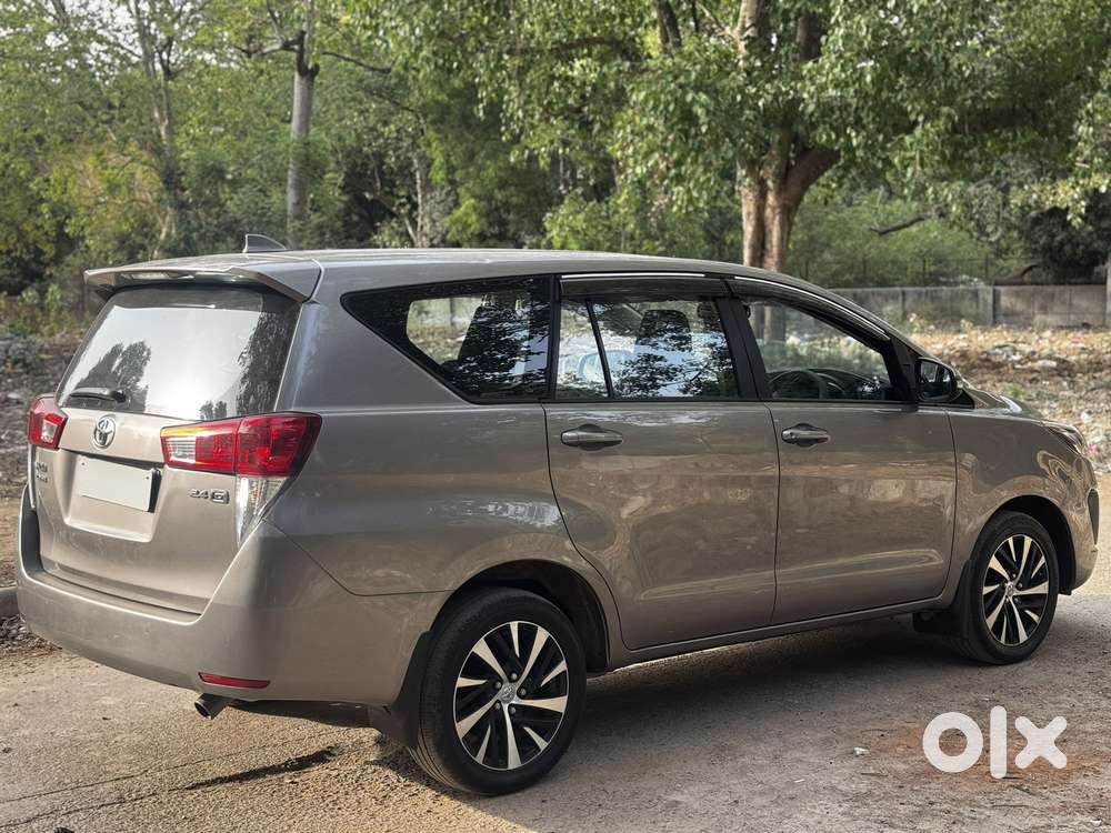 Toyota Innova Crysta [2020-ongoing] 2.4 Gx 7 Str, 2022, Diesel