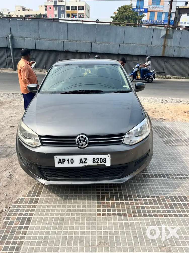 Volkswagen Polo Diesel 2012 82000 Km Driven