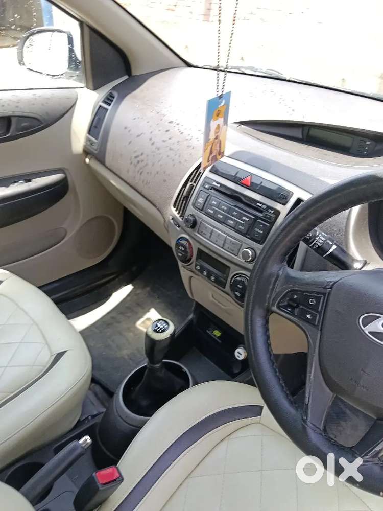 Hyundai I20 2012 Diesel 97416 Km Driven