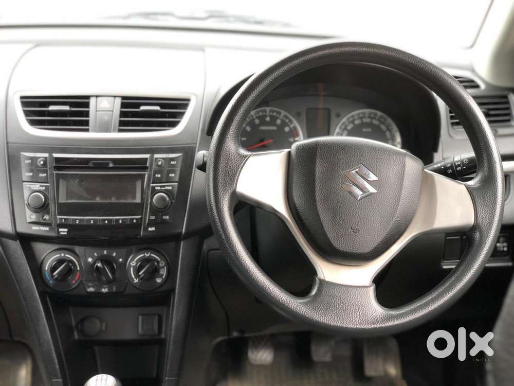 Maruti Suzuki Swift Vxi 1.2 Abs Bs-iv, 2017, Petrol