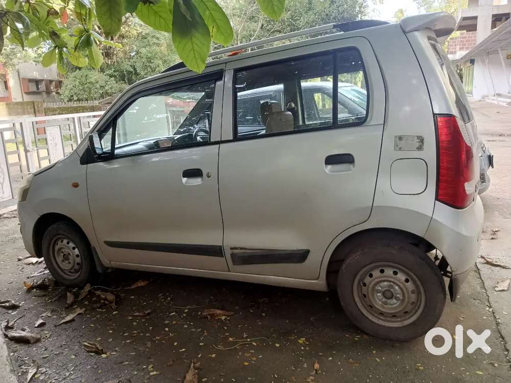 Maruti Suzuki Wagon R With Company Fitted Cng